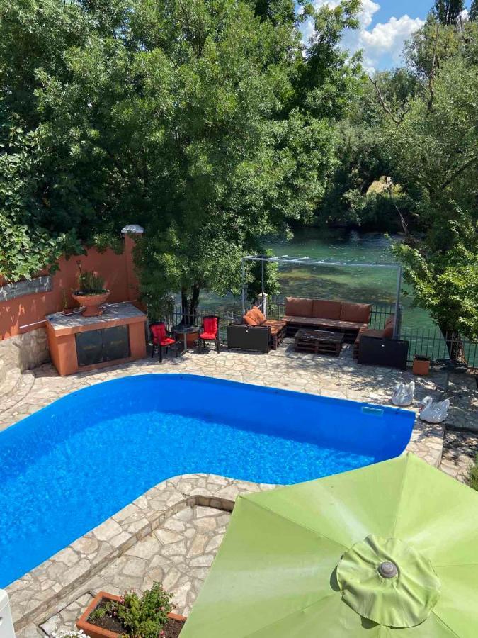 Private Riverside Villa Silvia Mostar Exterior foto