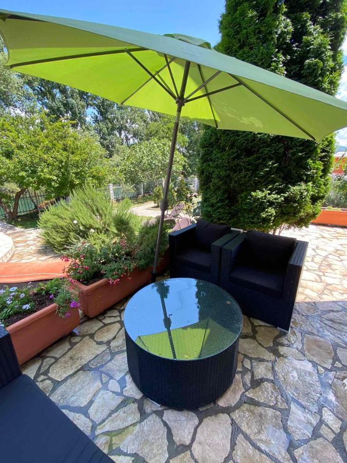 Private Riverside Villa Silvia Mostar Exterior foto