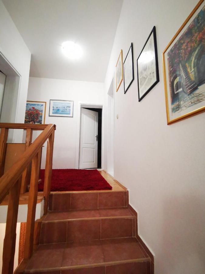 Private Riverside Villa Silvia Mostar Exterior foto