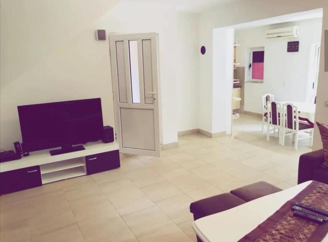 Private Riverside Villa Silvia Mostar Exterior foto