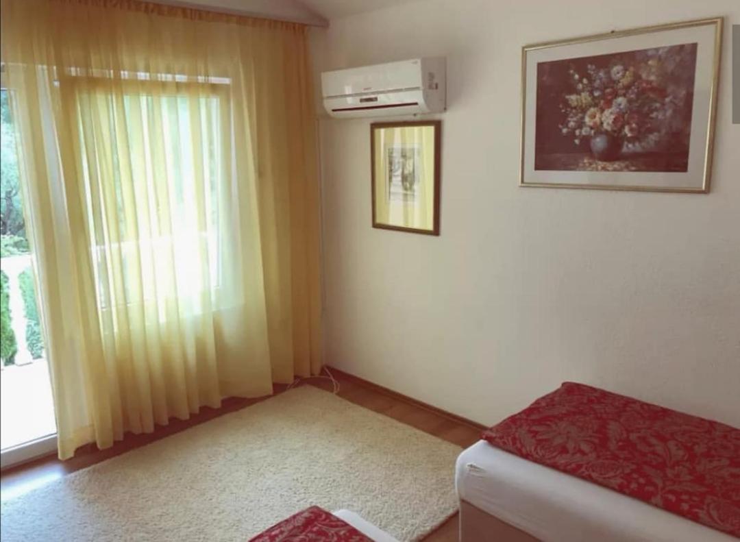 Private Riverside Villa Silvia Mostar Exterior foto